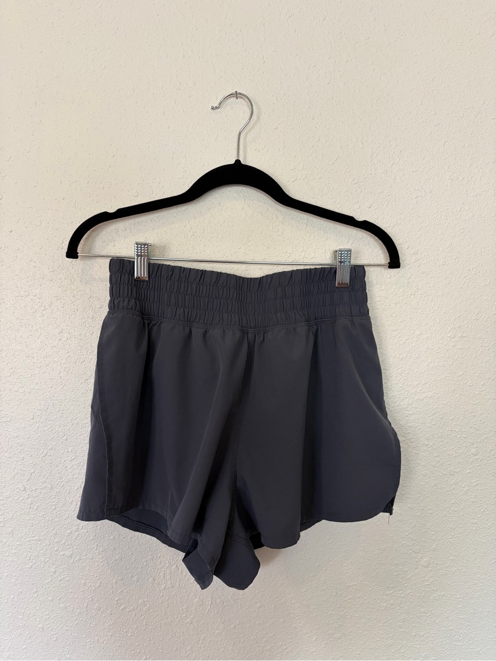 Yogalicious - Love and Flutter running short